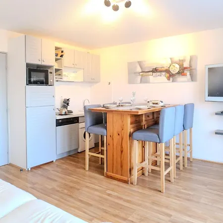 Appartement Studio Vue Sur Port De Plaisance Olona